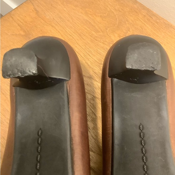 Stuart Weitzman Kitten Heel Leather Pumps 7.5 Narrow - Picture 6 of 9